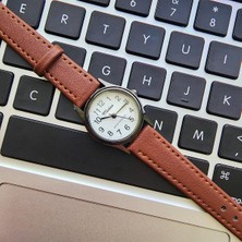 Marlas Retro Kadın Saati, Vintage Tasarım, Klasik, Siyah Kasa Rengi, Minimal Tasarım, Açık Kahverengi Kayış Kordon, Beyaz Kadran