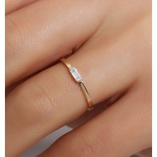 ÇGK KUYUMCULUK İnce Baget Taşlı Çıtır Altın Yüzük CGKYZK0105