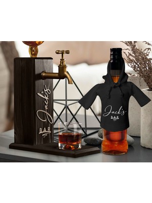 Bk Gift Kişiye Özel Kabartma Isimli Musluklu Doğal Ahşap Içki Standı ve Siyah Içki Şişesi Tişörtü Hediye Seti, Home Bar, Viski Çeşmesi, Ahşap Içecek Çeşmesi-1