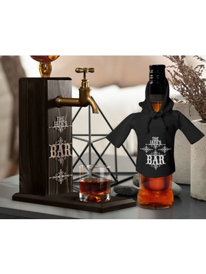 Bk Gift Kişiye Özel Kabartma Isimli Musluklu Doğal Ahşap Içki Standı ve Siyah Içki Şişesi Tişörtü Hediye Seti, Home Bar, Viski Çeşmesi, Ahşap Içecek Çeşmesi-4