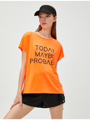Koton Oversize Spor Tişört Slogan Baskılı10