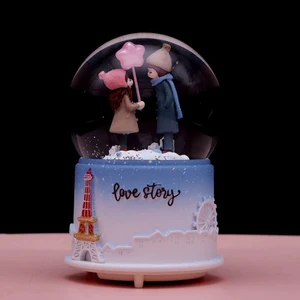 Tatlı Sevgililer Temalı Orta Boy Işıklı Müzikli Kar Küresi