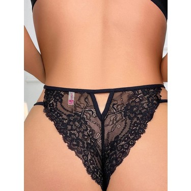 Katta eshakli yalangoch ayol