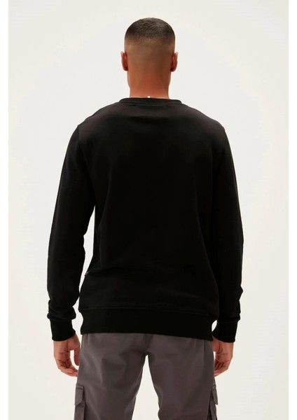 Logo Crewneck Erkek Sweatshirt fırsatları