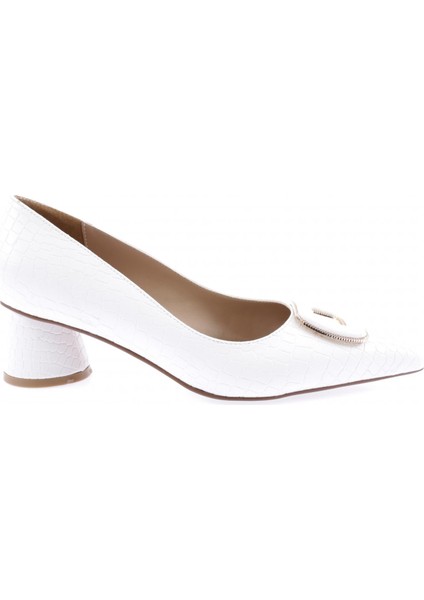 4320-23Y Kadin Metal Aksesuarli Sivri Burun Kalin Kisa Topuklu Ayakkabi