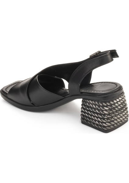 Kadın Hakiki Deri Rahat Orta Topuklu Şık Açık Ayakkabı Sandalet