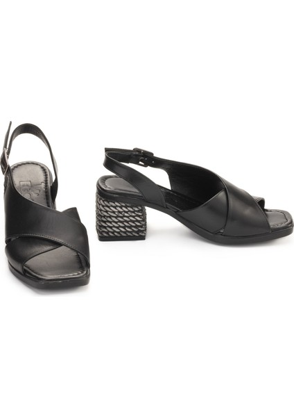 Kadın Hakiki Deri Rahat Orta Topuklu Şık Açık Ayakkabı Sandalet