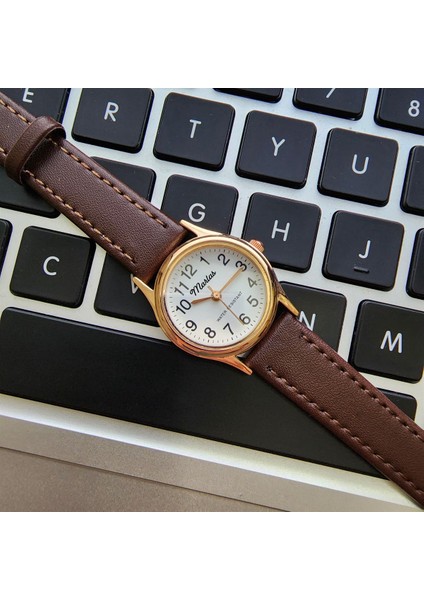 Retro Kadın Saati, Vintage Tasarım, Klasik Tasarım, Rose Gold Rengi, Minimal, Kayışlı, Ikonik fiyatları