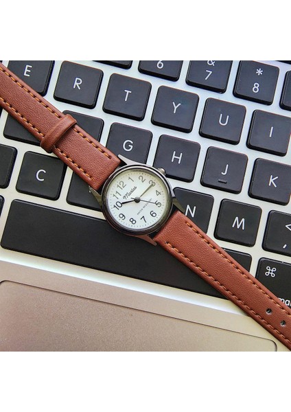 Retro Kadın Saati, Vintage Tasarım, Klasik, Siyah Kasa Rengi, Minimal Tasarım, Açık Kahverengi Kayış Kordon, Beyaz Kadran