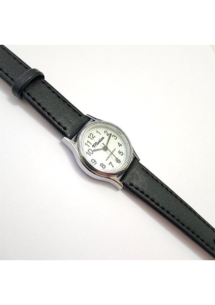 Retro Kadın Saati, Vintage Tasarım, Klasik, Gümüş Kasa Rengi, Minimal Tasarım, Siyah Kayış Kordon, Beyaz Kadran fırsatları