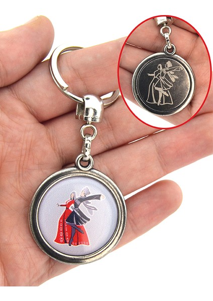 Kafkas Çerkes Oynayan Çift Yuvarlak Damla Anahtarlık