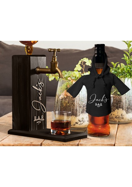 Kişiye Özel Kabartma Isimli Musluklu Doğal Ahşap Içki Standı ve Siyah Içki Şişesi Tişörtü Hediye Seti, Home Bar, Viski Çeşmesi, Ahşap Içecek Çeşmesi-1 modelleri
