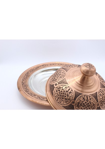 El Işlemeli Yuvarlak Eskitme Bakır Servis Tabağı Antik Bakır Renk 35 cm