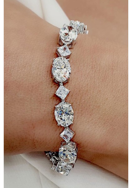 Sky Diamond Taşlı 925 ayar Gümüş Su Yolu Bileklik