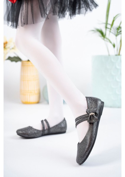 Çatal Baretli Fiyonklu Siyah Star Kız Çocuk Ayakkabı fiyatları