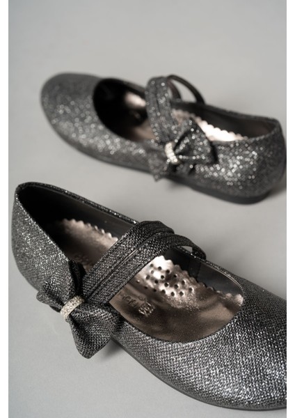 Çatal Baretli Fiyonklu Siyah Star Kız Çocuk Ayakkabı indirimleri