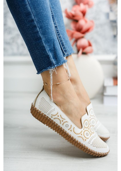 Ortapedik Pedli Beyaz Ayakkabı