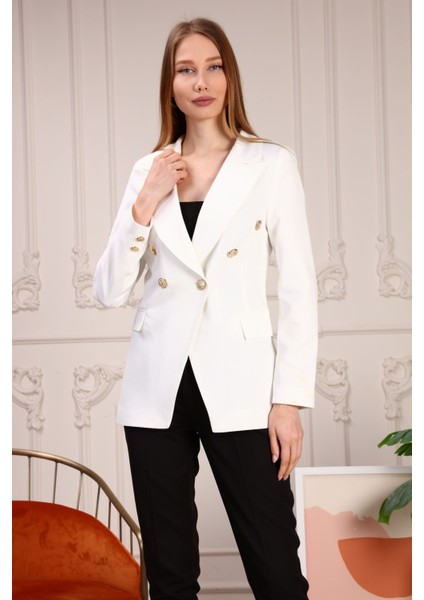 Cep Kapaklı Düğmeli Kadın Ceket fiyatları