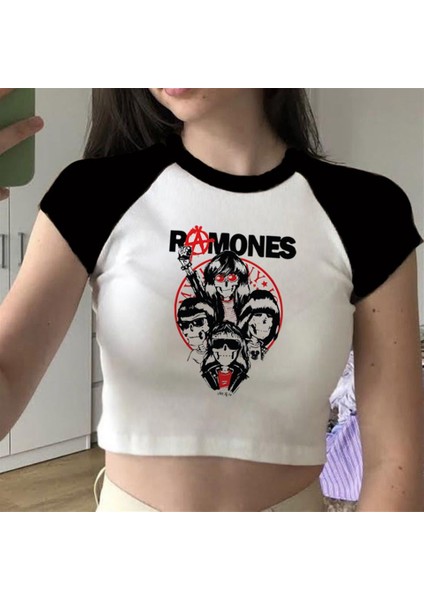Ramones Logo & Artists Baskılı Reglan Kol Beyaz Crop