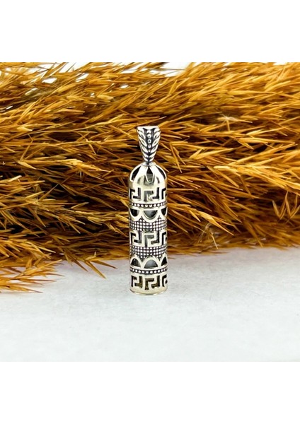 925 Ayar Gümüş Şık Tasarım Cevşen Kolye