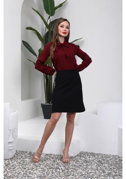 Boyundan Bağlamalı Bordo Krep Bluz
