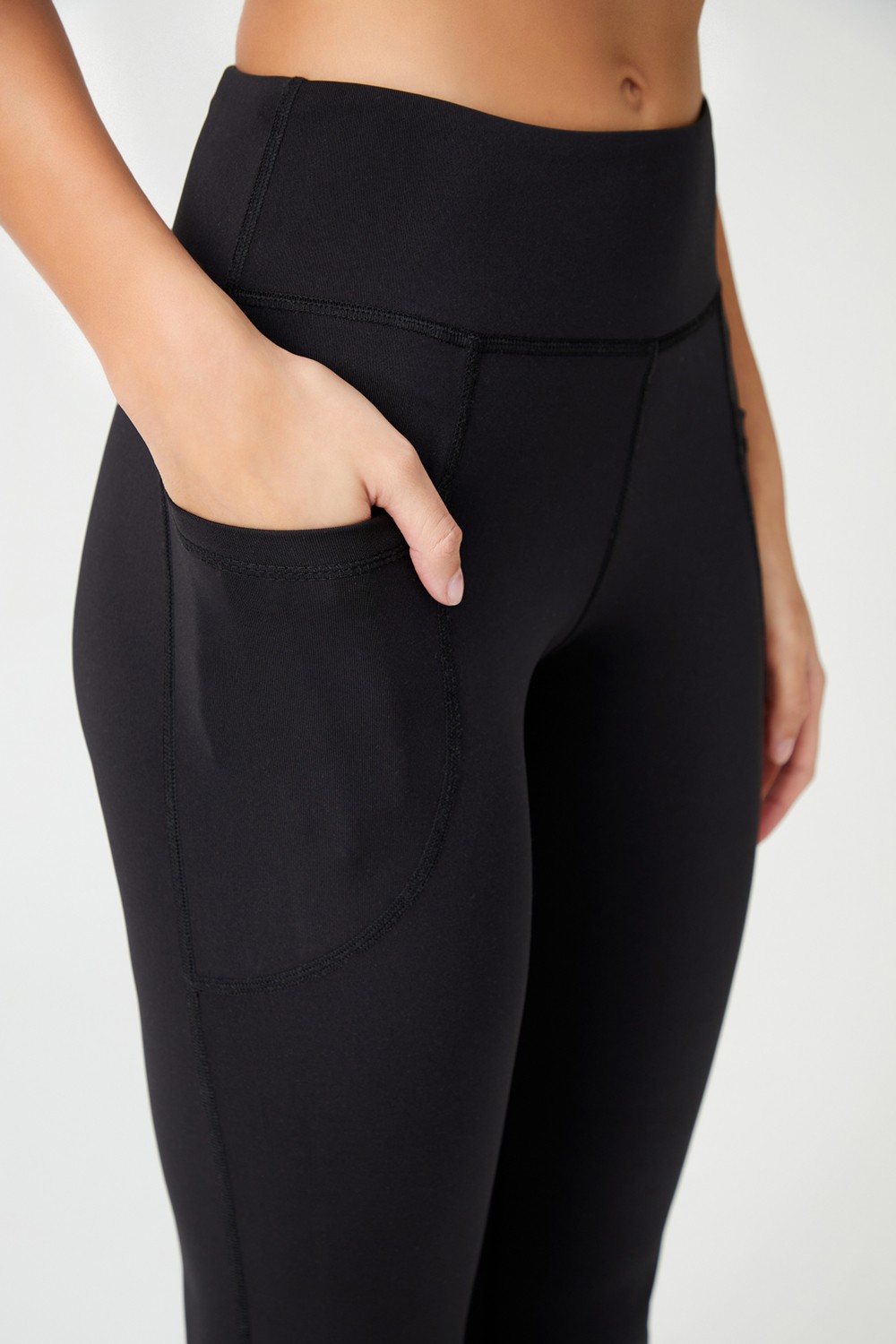 Los Ojos Kadın Siyah Yüksek Bel Toparlayıcı Çift Cepli Ispanyol Paça Tayt Bootcut görsel 3