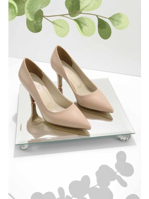 Bambi Bej  Kadın Klasik Topuklu Ayakkabı K01231304309