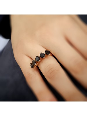 Engingold 14 Ayar Altın Siyah Taşlı Beştaş Yüzük