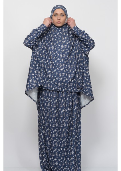 Pratik Iki Parça Çiçek Desenli Yarasa Kollu Başörtülü Likralı Tesettür Namaz Elbisesi 992-0213 fırsatları