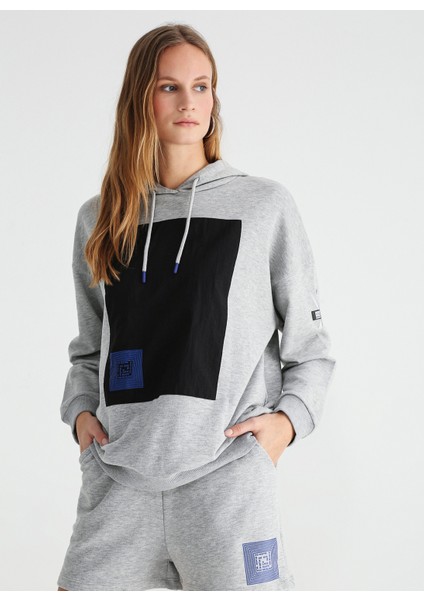 Kapüşon Yaka Baskılı Gri Kadın Sweatshirt K-Kalıs