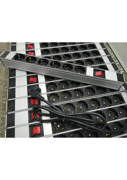 19" 6'li Rack Kabin Anahtarlı Grup Priz Pdu (25 Adet )