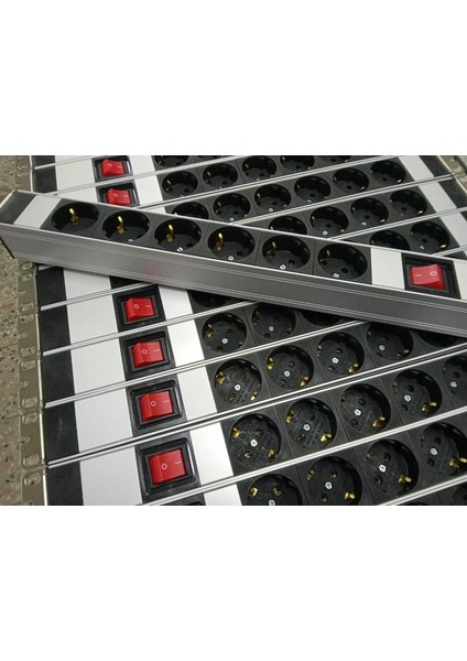 19" 6'li Rack Kabin Anahtarlı Grup Priz Pdu (25 Adet )