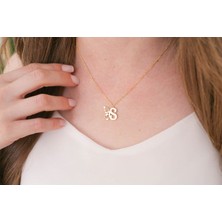 Nida Jewelry 925 Ayar Gümüş Kelebek Harf Kolye