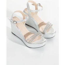 Kadın Yazlık Gümüş Dolgu Topuklu Taş İşlemeli Sandalet