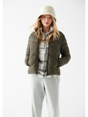 Mavi Kadın Dik Yaka Haki Şişme Mont 110698-34615