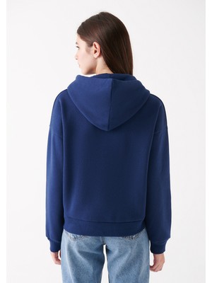 Mavi Kadın Mavi Logo Baskılı Kapüşonlu Lacivert Sweatshirt 168334-70488