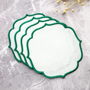 Yeşil Renkli Nakışlı Keten Efektli 4'lü Kokteyl Peçetesi