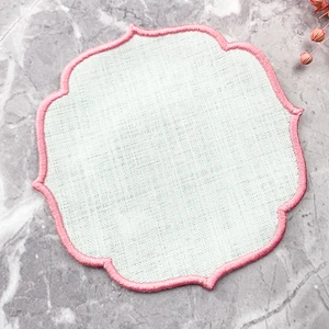 Pembe Renkli Nakışlı Keten Efektli Kokteyl Peçetesi