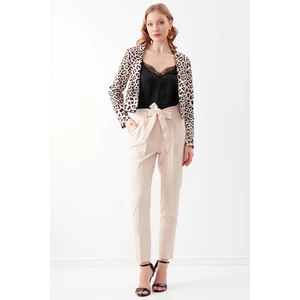 Yüksek Bel Kuşak Detaylı Pantolon