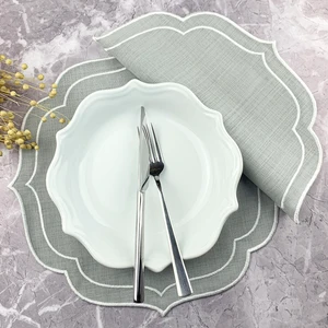 Gri Renkli Beyaz Çift Sargı Nakışlı 2'li Amerikan Servis