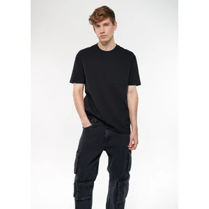 Cep Detaylı Siyah Basic Tişört 066248-900