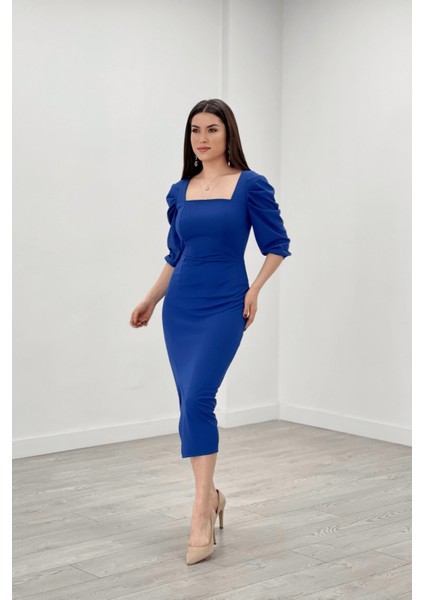 Örme Krep Kumaş Kare Yaka Yırtmaçlı Elbise - Saks Mavi