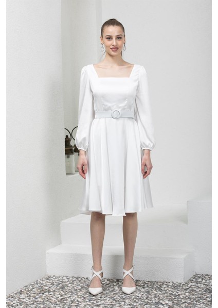 Kare Yaka Beyaz Saten Abiye Elbise