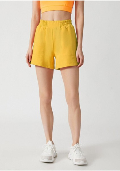 Kadın Hardal Sarısı Yüksek Bel Rahat Kalıp Günlük Mini Şort