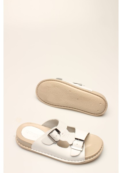 P Beyaz Kadın Terlik fırsatları