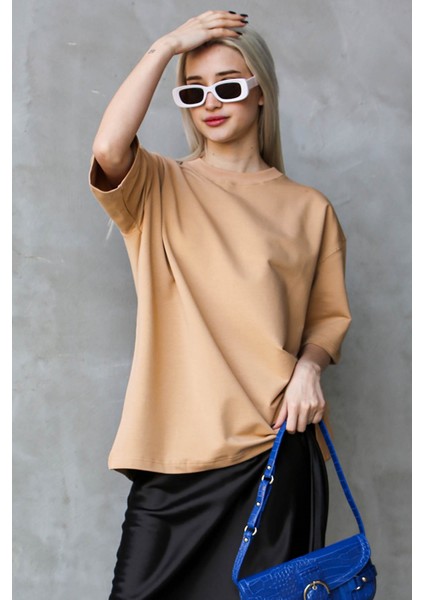Bej Bisiklet Yaka Basic Oversize T-Shirt MG1687 fırsatları