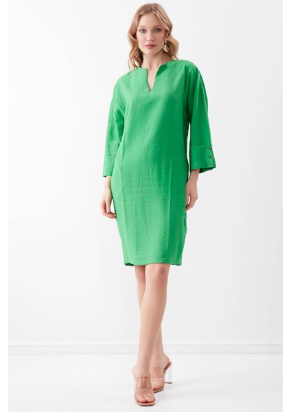 V Yaka Kolu Düğme Detaylı Cepli Elbise10