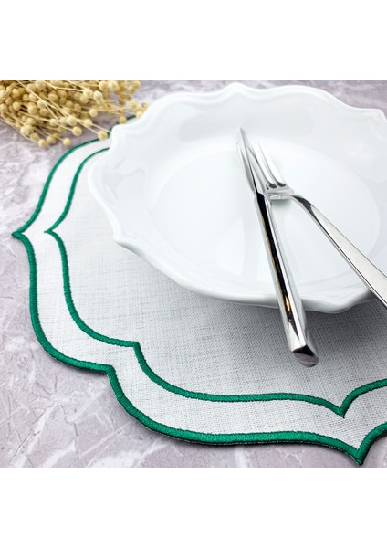 Yeşil Renkli Çift Sargı Nakışlı 4 Parça Set Amerikan Servis ve Kokteyl Peçetesi fiyatları