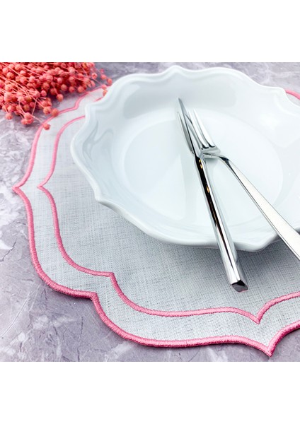 Pembe Renkli Çift Sargı Nakışlı 4 Parça Set Amerikan Servis ve Kokteyl Peçetesi fiyatları