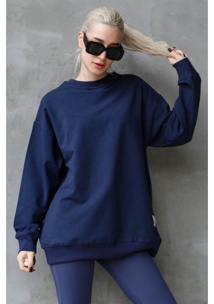 Lacivert Basic Oversize Kadın Sweatshirt MG168610